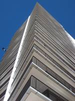   &raquo; Click to zoom ->